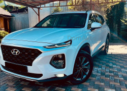 Hyundai Santa Fe 2018 года