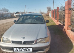 Toyota Carina E 1996 года