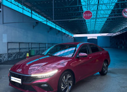 Hyundai Elantra 2025 года