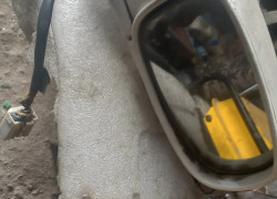 Зеркало боковое белое электрическое