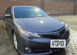 Toyota Camry 2013 года