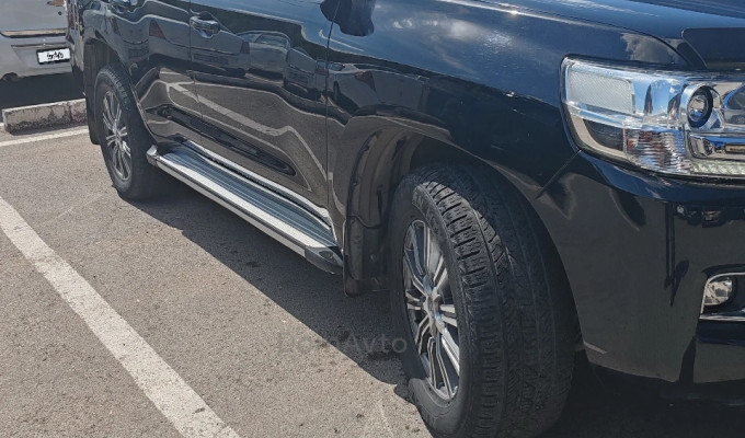 Toyota Land Cruiser 2017 года