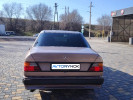 Mercedes-Benz E-Класс 1993 года