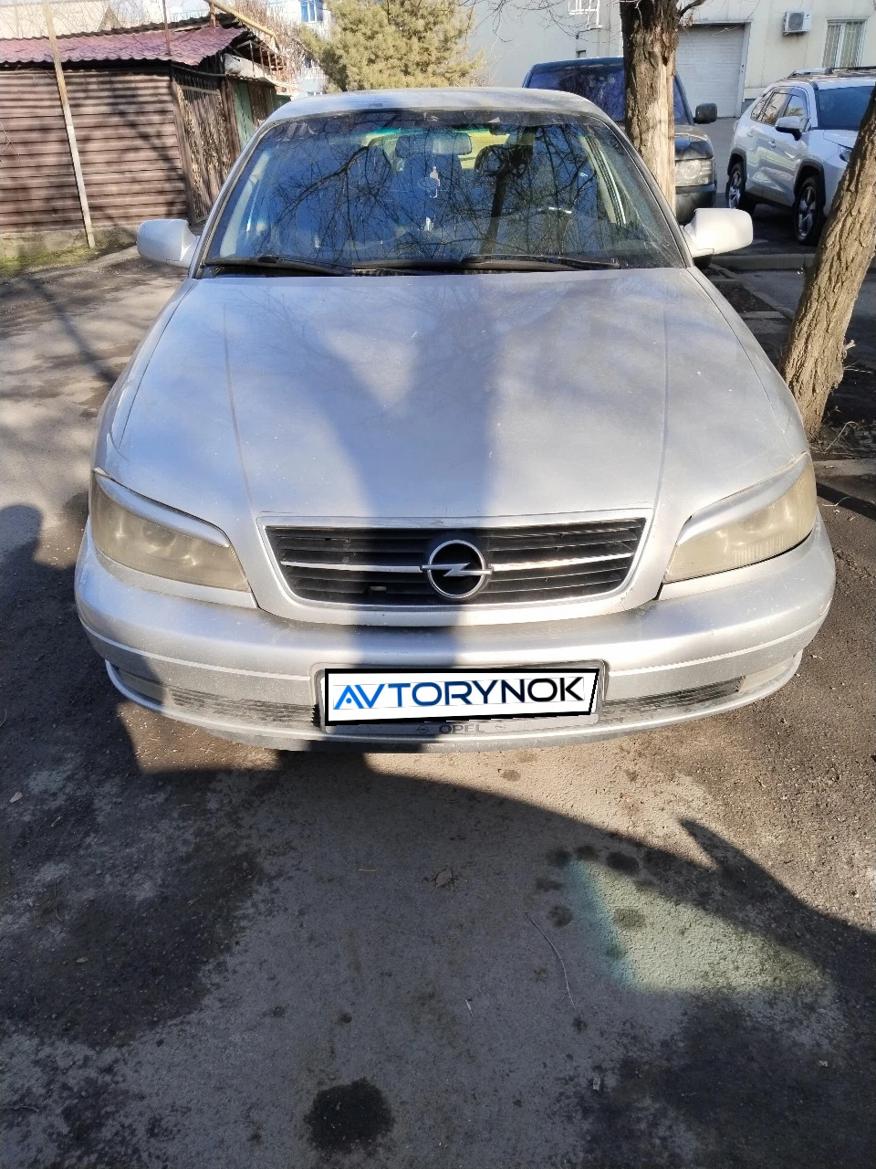 Opel Omega, 2000