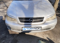 Opel Omega 2000 года