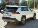 Toyota RAV4 2021 года