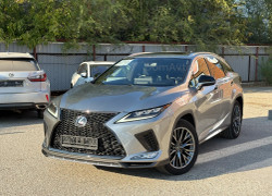 Lexus RX 2020 года