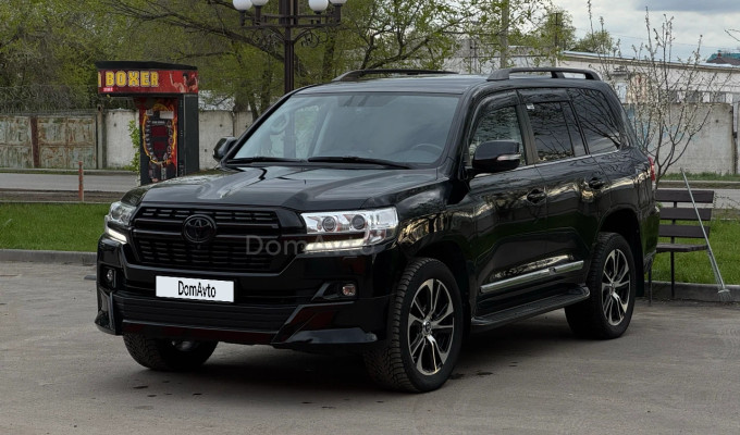 Toyota Land Cruiser 2016 года