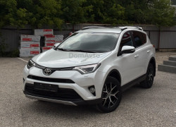Toyota RAV4 2018 года