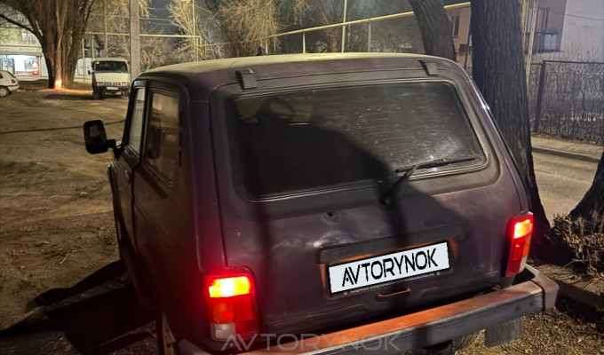 ВАЗ (Lada) 2121 (4x4) 2000 года