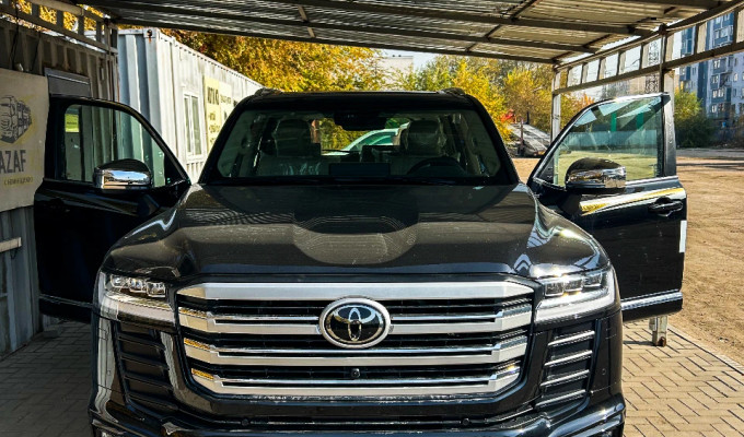 Toyota Land Cruiser 2025 года