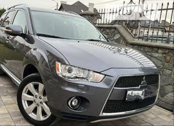 Mitsubishi Outlander, 2011