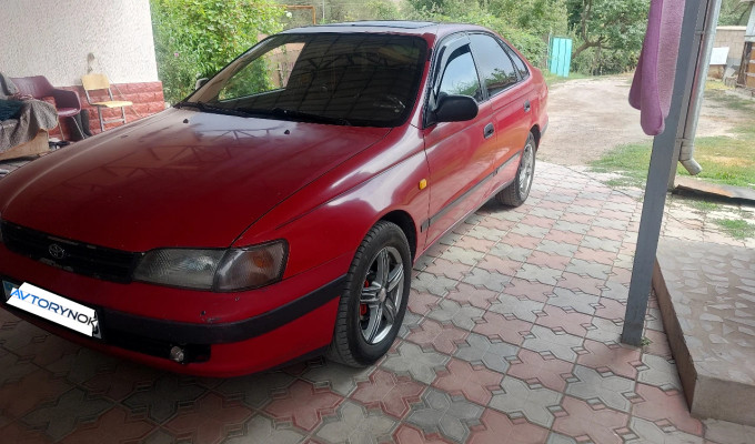 Toyota Carina E 1993 года