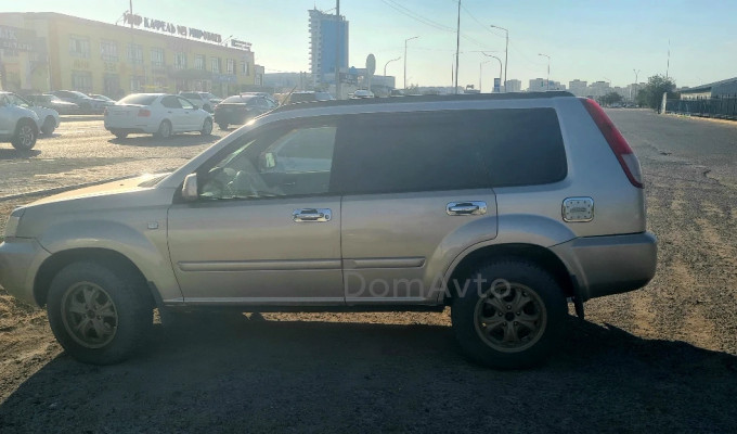 Nissan X-Trail 2005 года