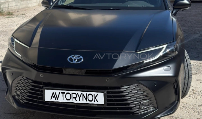 Toyota Camry 2024 года
