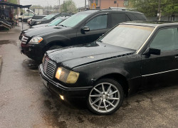 Mercedes-Benz E-Класс 1995 года