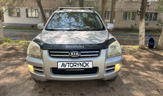 Kia Sportage 2008 года