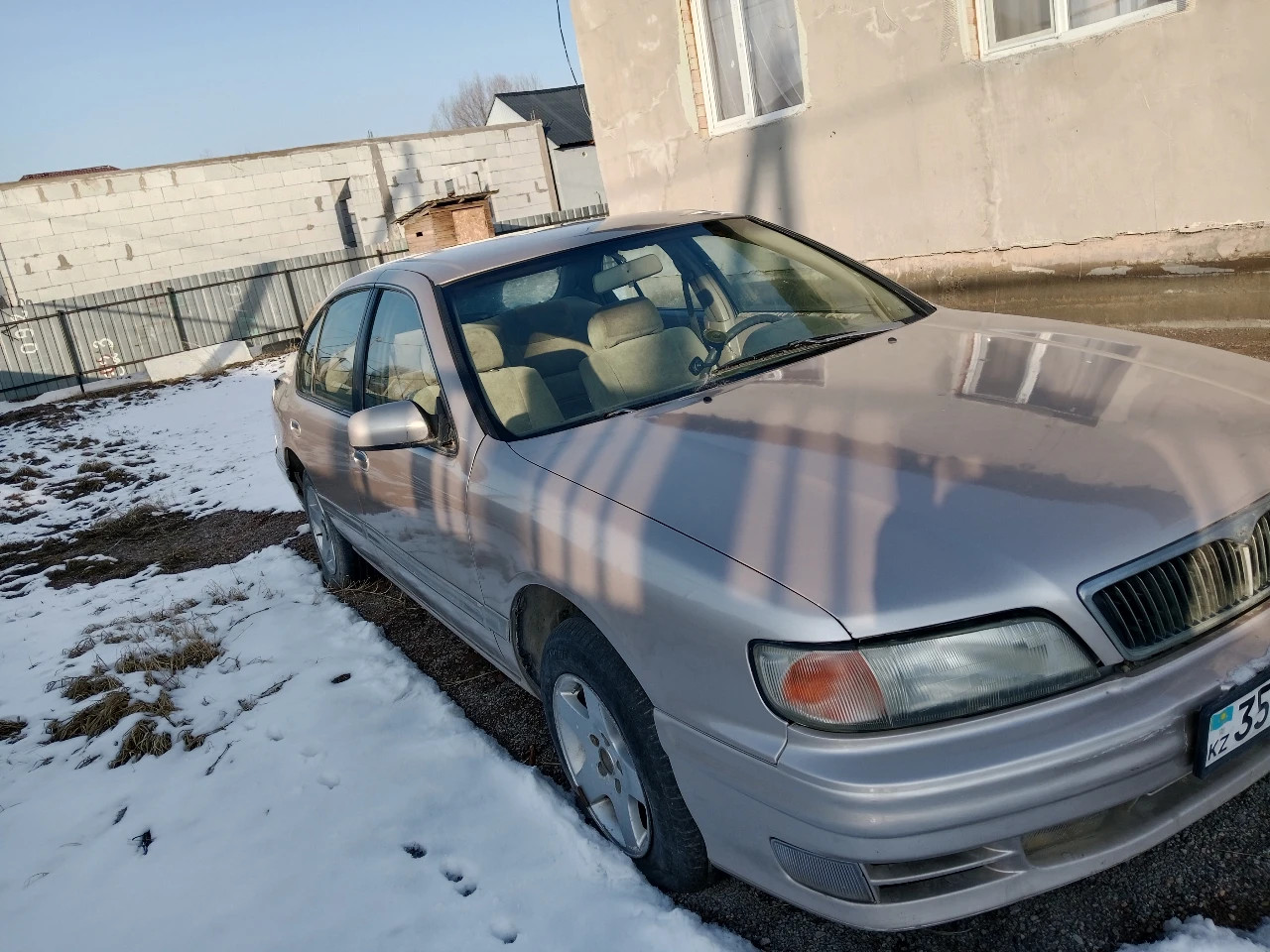 Nissan Maxima, 1998