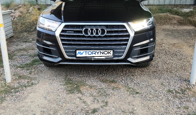Audi Q7 2017 года