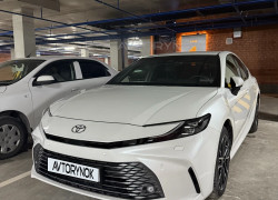 Toyota Camry 2025 года