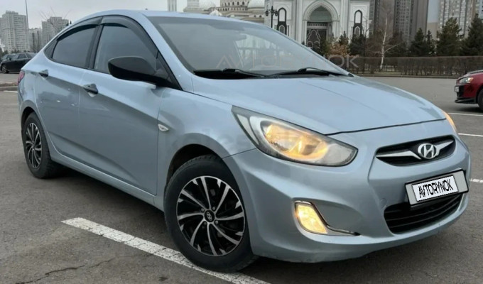 Hyundai Solaris 2011 года