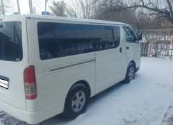 Toyota Hiace 2006 года