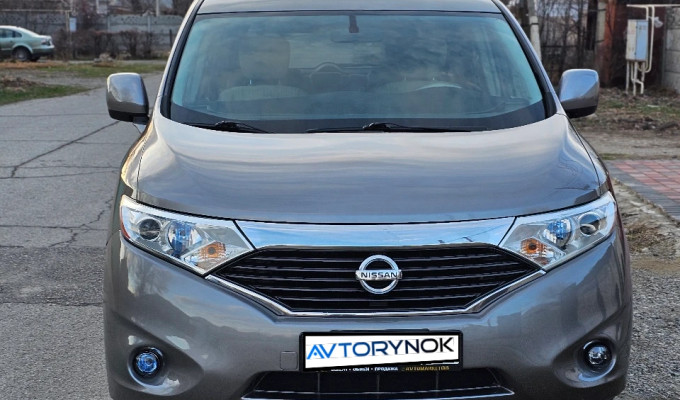 Nissan Quest 2011 года