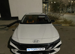 Hyundai Elantra 2024 года