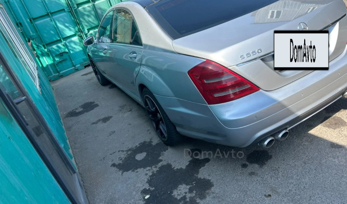 Mercedes-Benz S-Класс 2006 года