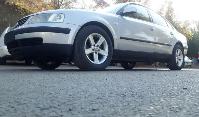 Volkswagen Passat 2000 года