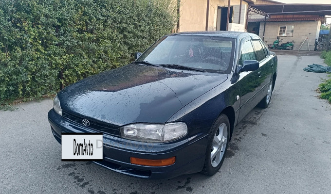 Toyota Camry 1992 года