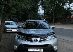 Toyota RAV4 2013 года