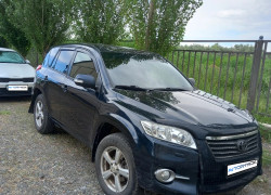Toyota RAV4 2012 года
