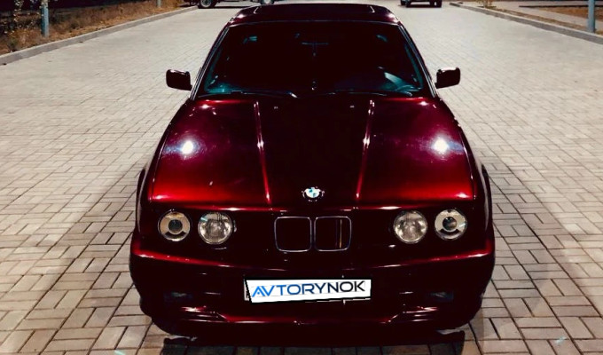 BMW 5 серия 1992 года