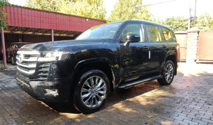 Toyota Land Cruiser 2022 года