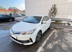 Toyota Corolla 2017 года