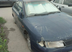 Mitsubishi Carisma 1996 года