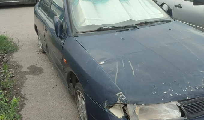 Mitsubishi Carisma 1996 года