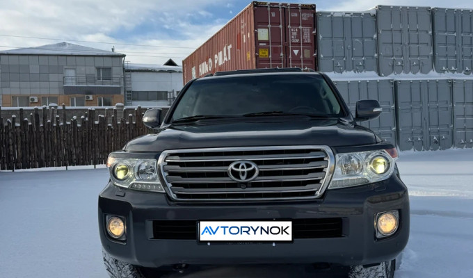 Toyota Land Cruiser 2012 года