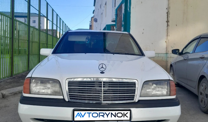 Mercedes-Benz C-Класс 1993 года