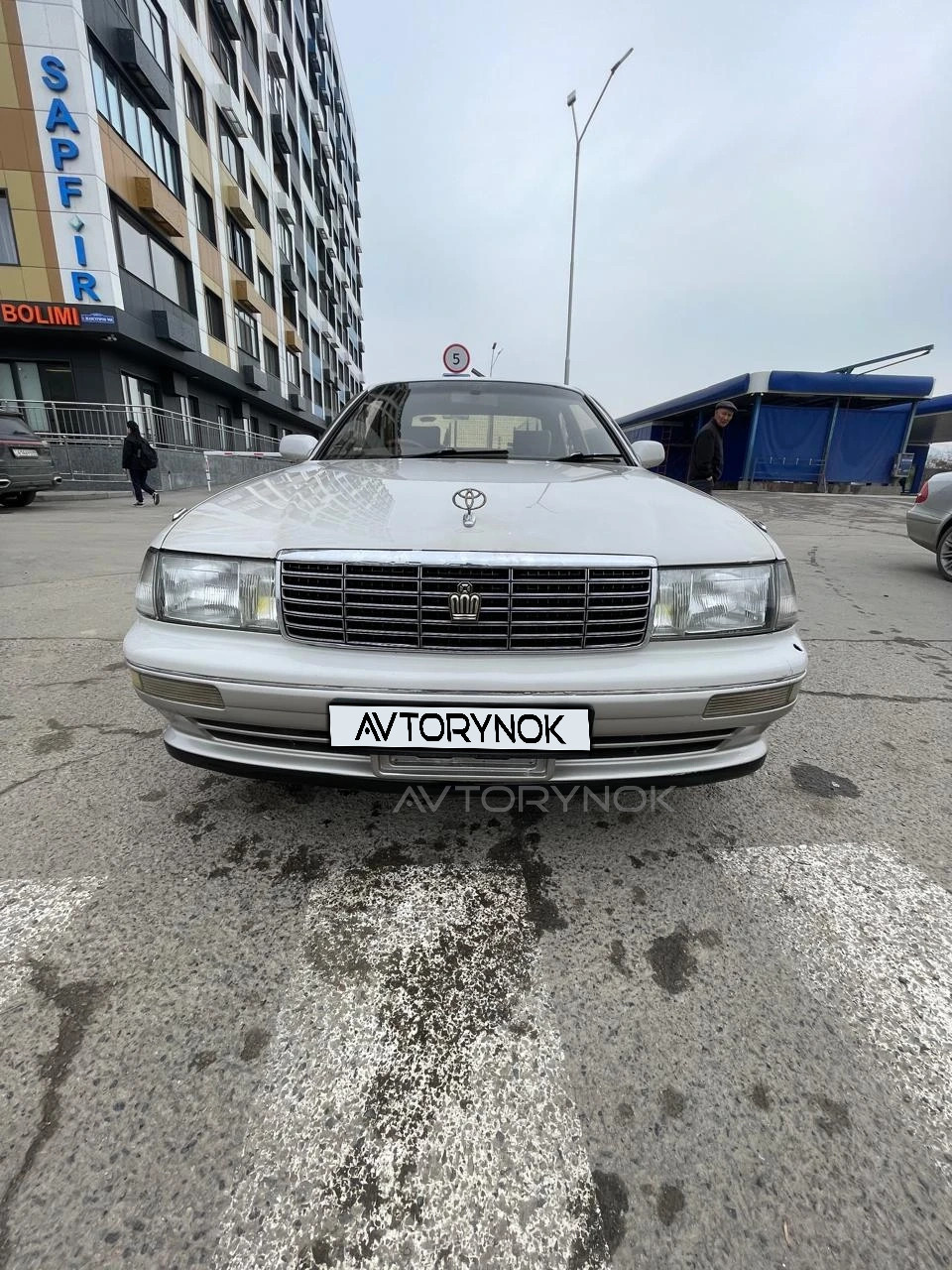 Toyota Crown, 1995