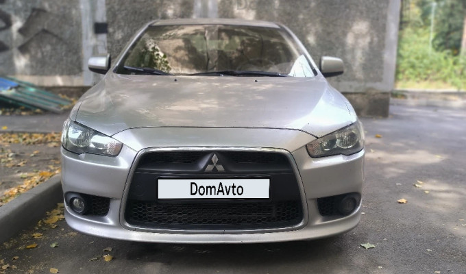 Mitsubishi Lancer 2013 года