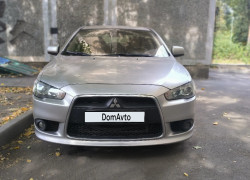 Mitsubishi Lancer 2013 года