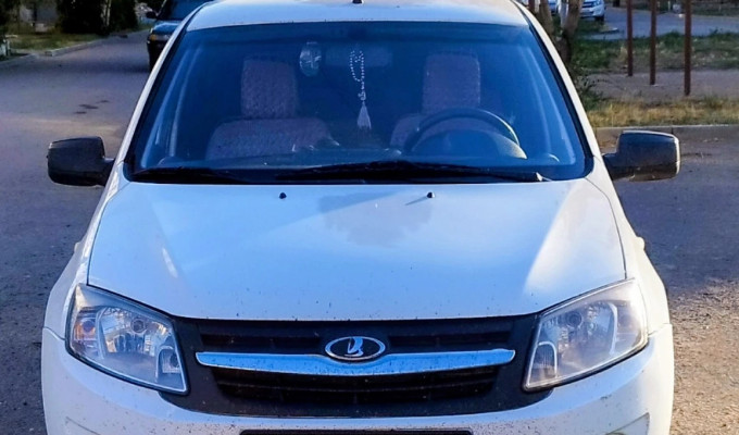 ВАЗ (Lada) Granta 2013 года