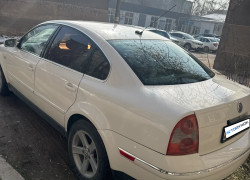 Volkswagen Passat 2003 года
