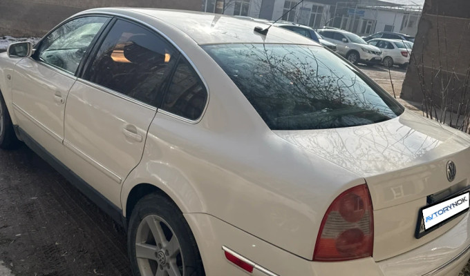 Volkswagen Passat 2003 года