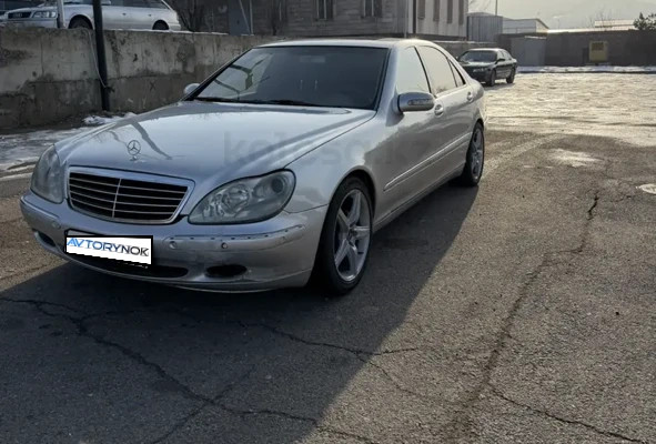 Mercedes-Benz S-Класс 1999 года