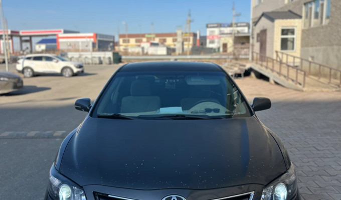 Toyota Camry 2010 года