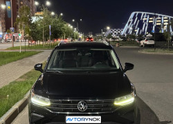 Volkswagen Tiguan 2021 года