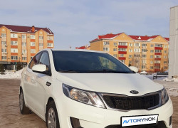 Kia Rio 2015 года